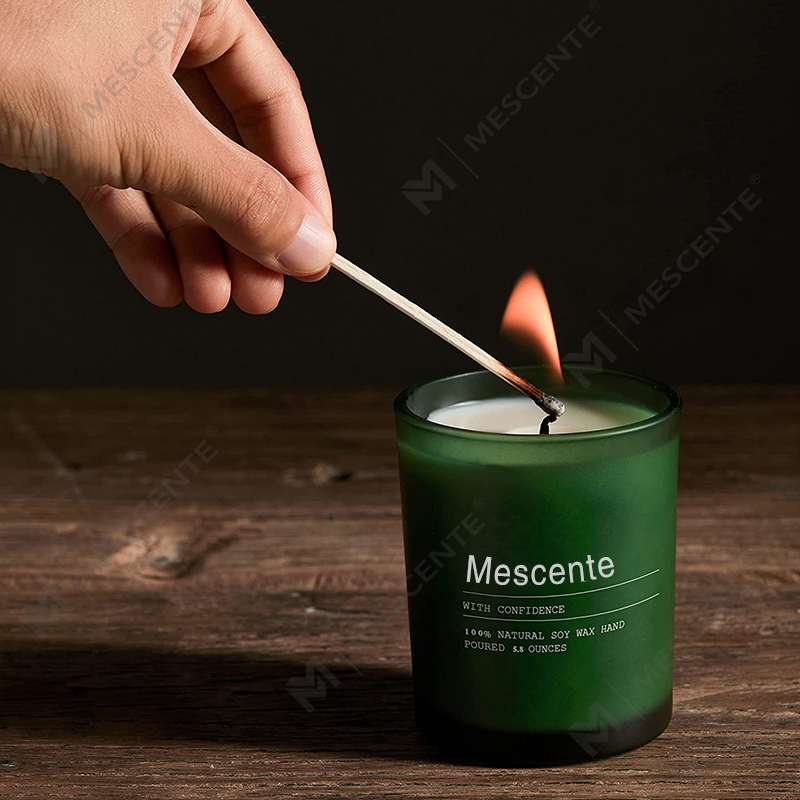 M&Scent Mirisne svijeće s jasminom i ylang ylangom po narudžbi za vjenčanje s naljepnicama u rasutom stanju