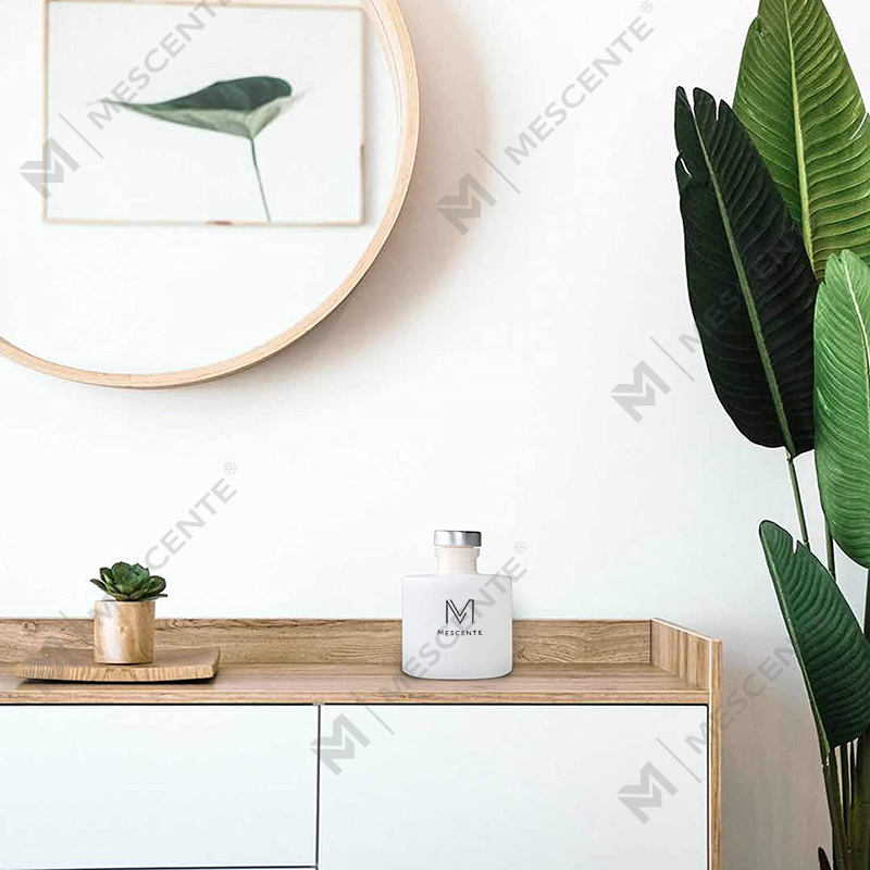 M&Scent Luksuzne personalizirane privatne robne marke Jesenski dekor Aroma mirisne sojine svijeće Poklon set difuzora od trske