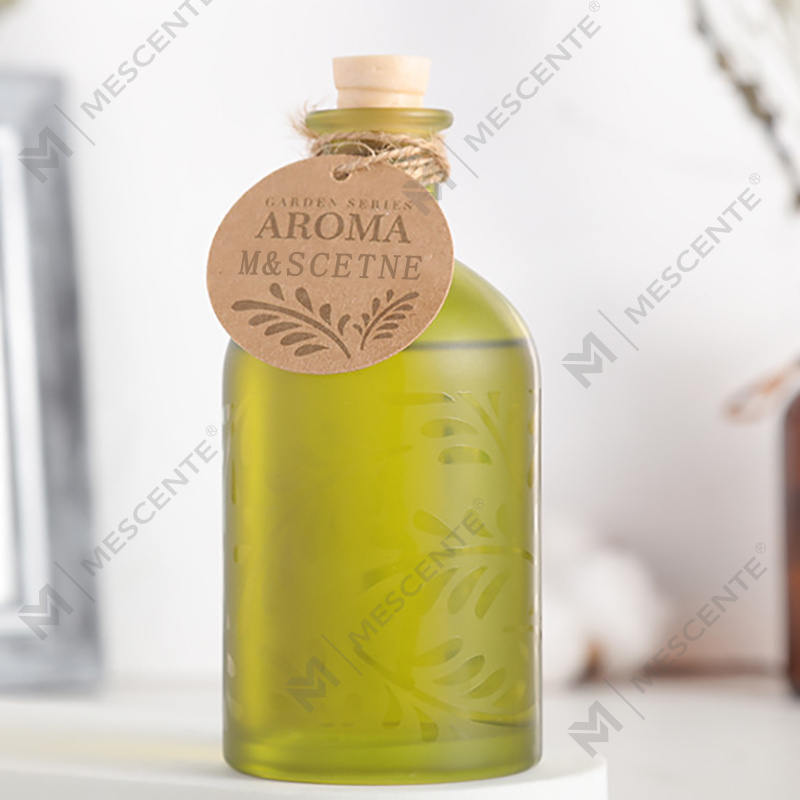 M&Scent luksuzna prilagođena staklena boca s cvjetnim tekućim difuzorom od trske s poklon kutijom